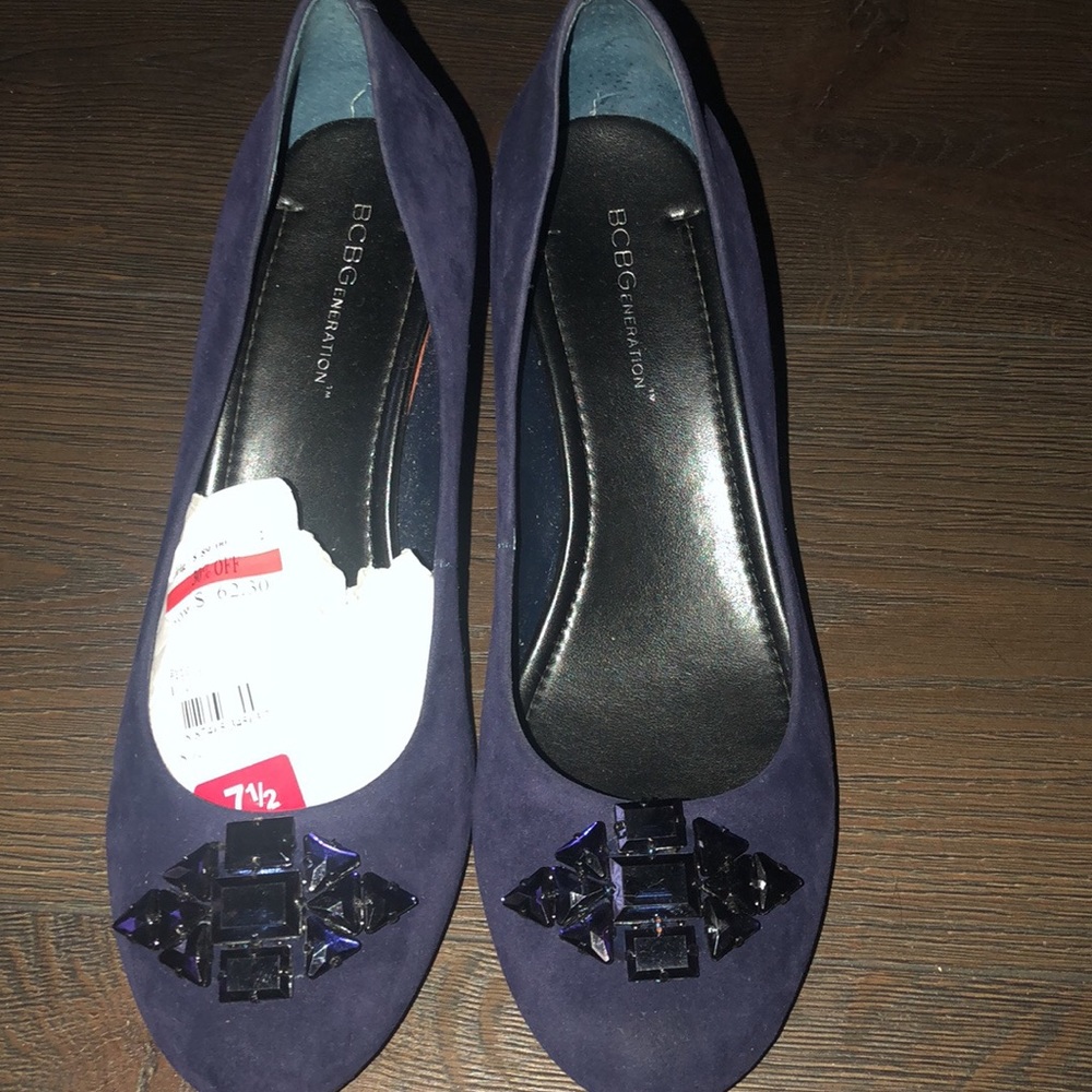 BCBG wedges